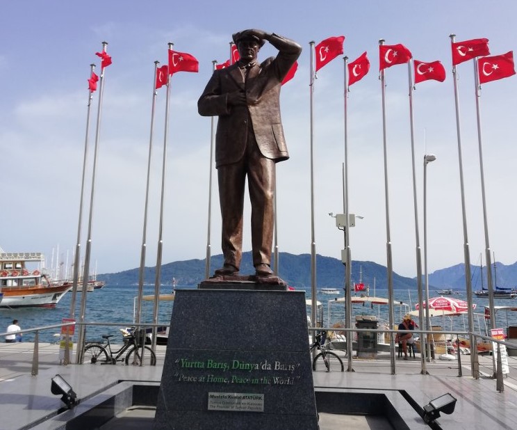 Памятники Мармариса: от Ататюрка до наших дней